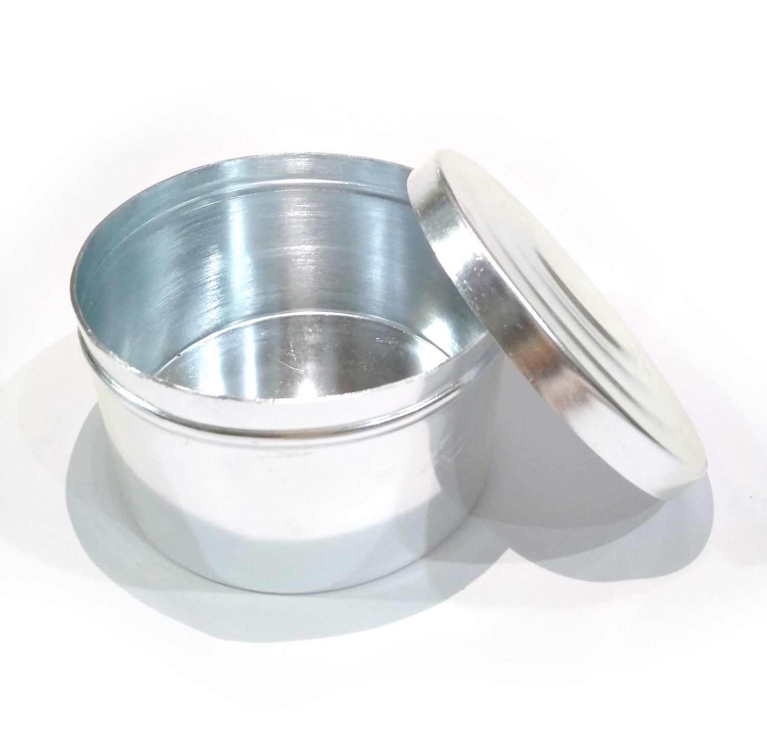 Aluminium Round Tiffin Box with Cover for Oven, Half kg Capacity